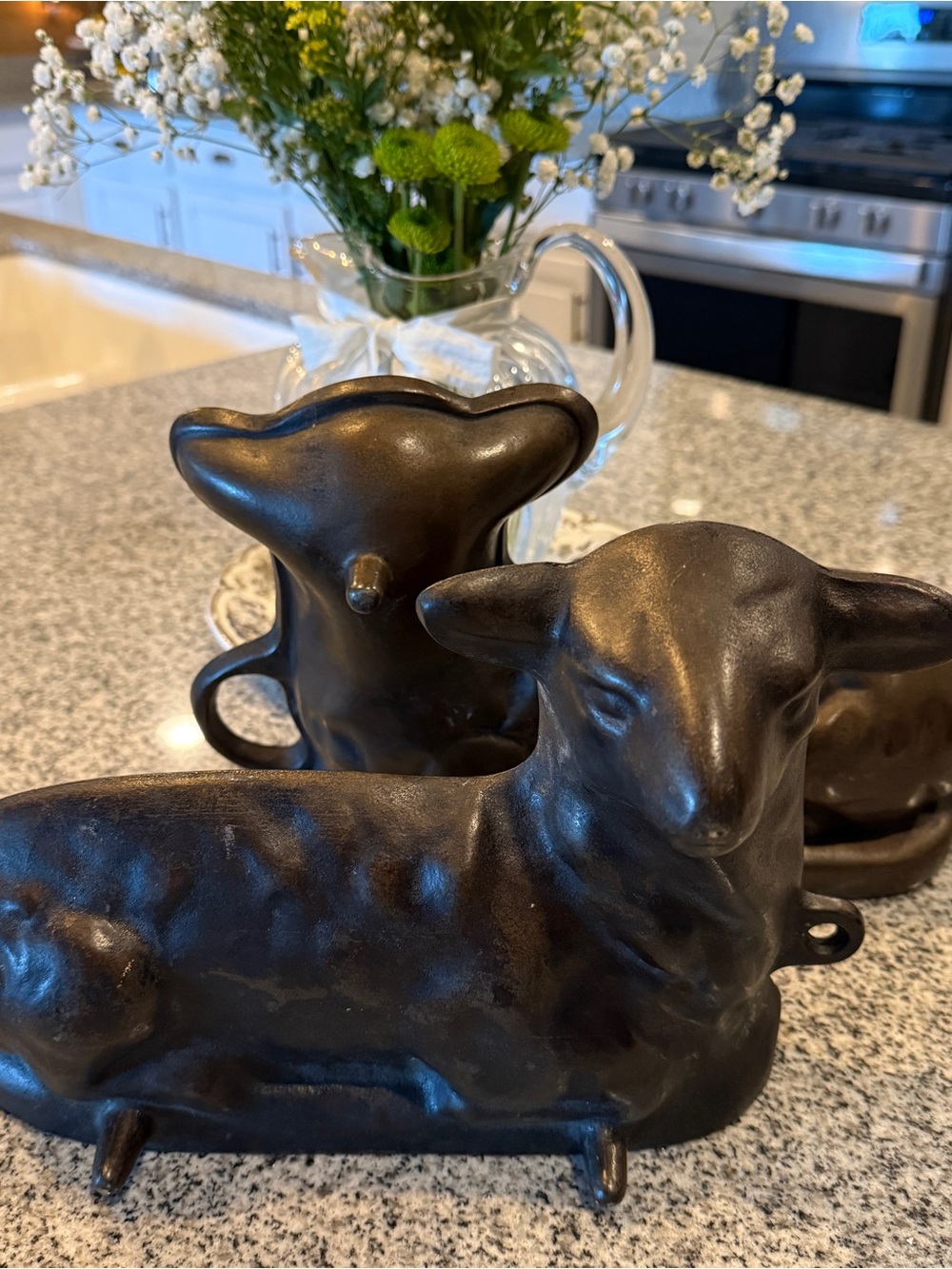 Vintage Cast Iron Lamb Cake Mold - Griswold #866